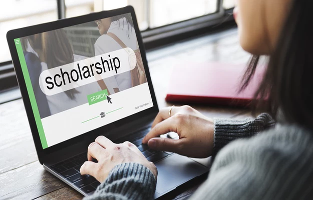 Scholarships Now