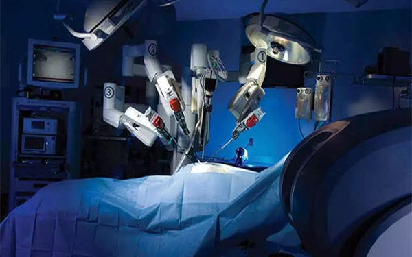 Mumbai Hospital Launches Robot-Assisted Heart Surgery Program!