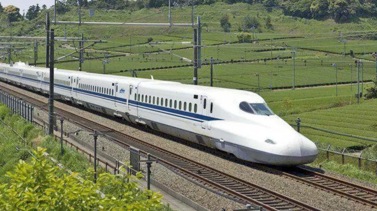 Mumbai-Ahmedabad “Bullet Train Project” Achieves Another Milestone, Gets First Steel Bridge 2023!